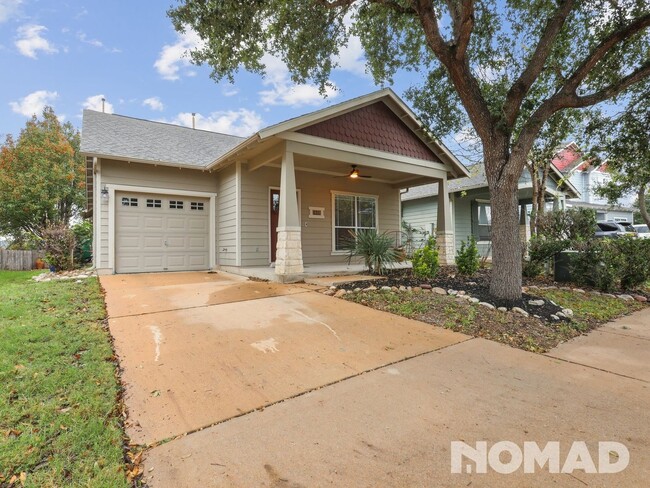 Building Photo - 2 Bed / 2 Bath Furnished House in N. Austin