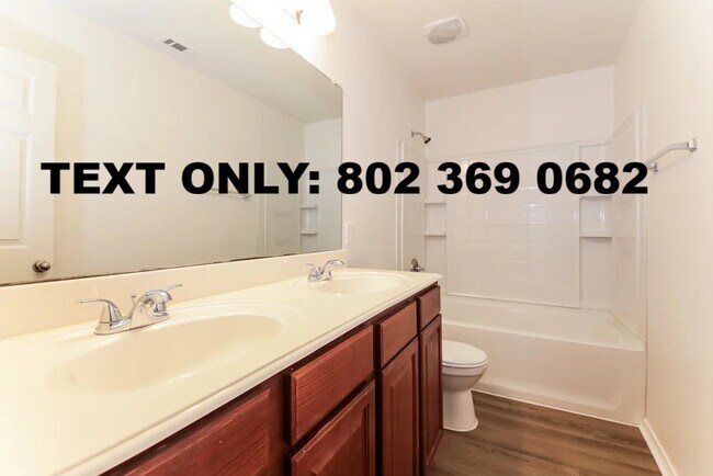 Foto del edificio - 4605 Dogwood Dr