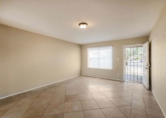 Building Photo - 3153 N 64th Dr
