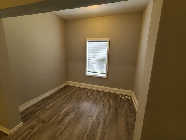 Foto del edificio - 328 W 40th St