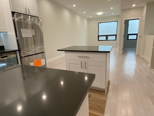 Foto principal - 480 86th St