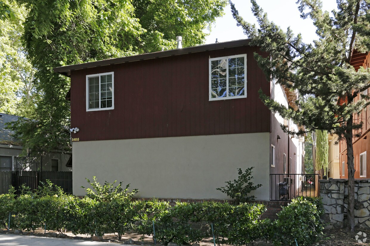 Building Photo - 2405 F St
