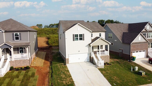 Building Photo - 130 Millbrook Dr