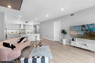 Building Photo - 3503 Rivington