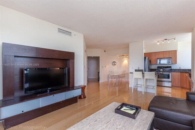 Foto del edificio - 1330 West Ave