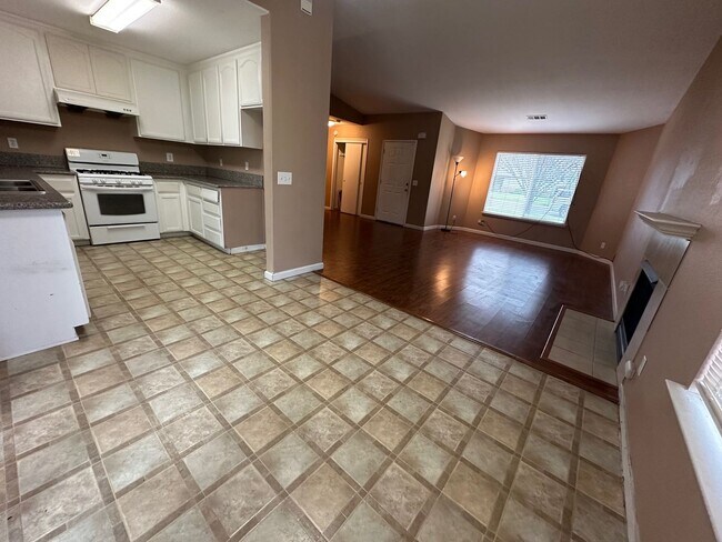 Foto del edificio - 1 Story Home