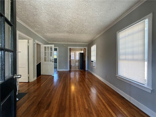 Foto del edificio - 117 Vine St SW