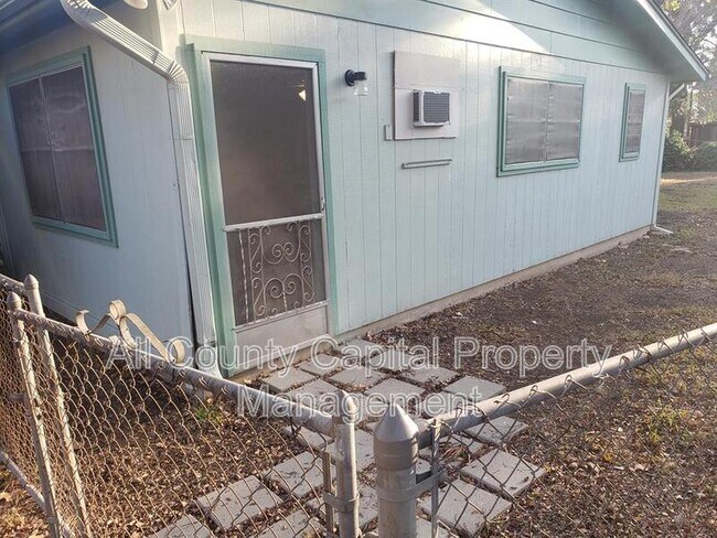 Foto del edificio - 609 Bissonet Ln