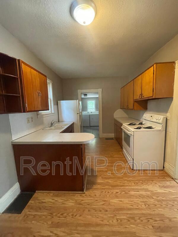 Foto del edificio - 1015 S Lansing St