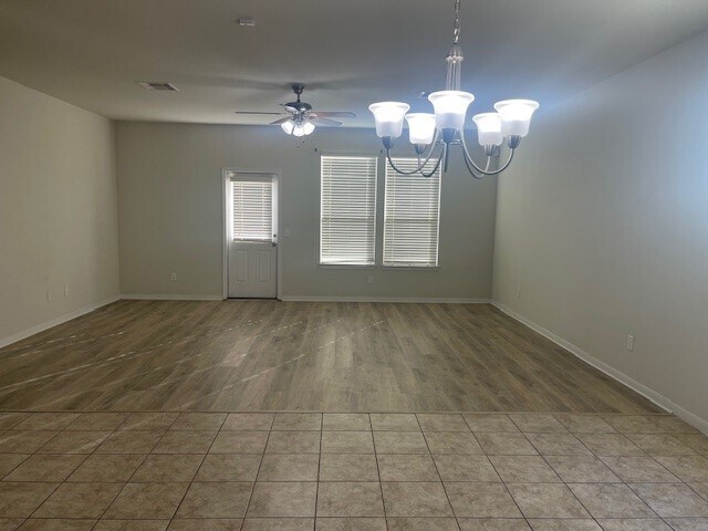 Foto del edificio - 8118 Running Brook Ln