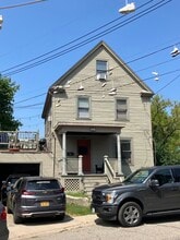 Building Photo - 925 Greenwood Ave