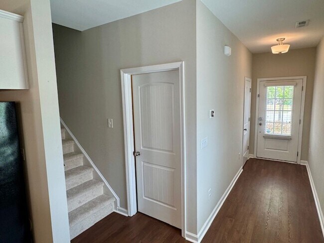 Foto del edificio - Heather Park Townhomes