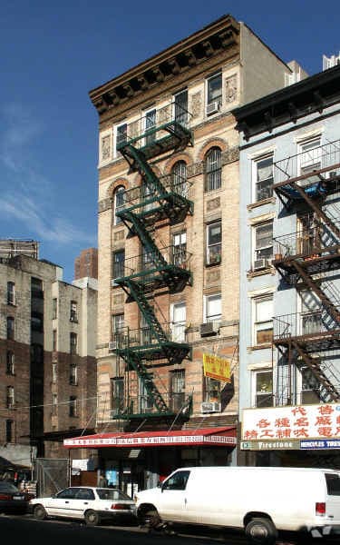 Building Photo - 91 Henry St
