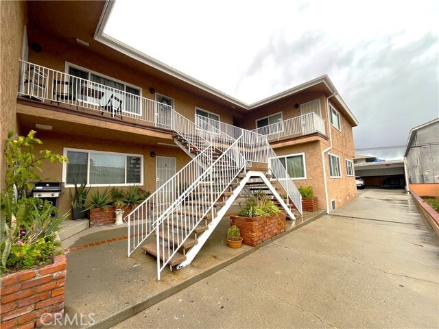 Foto del edificio - 4461 W 135th St