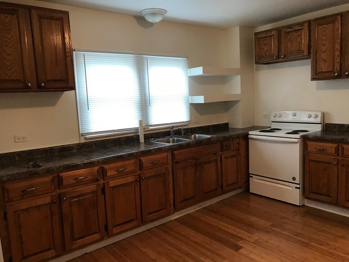 Foto principal - 354 N Ottawa St