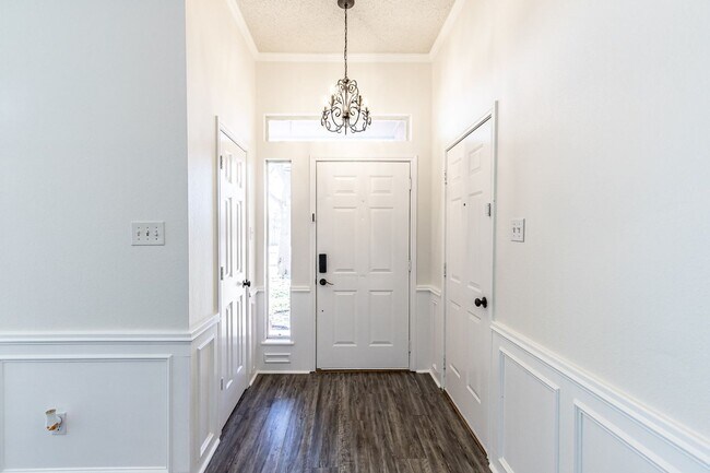 Foto del edificio - Well Maintained and Recently Updated 3/2/2...