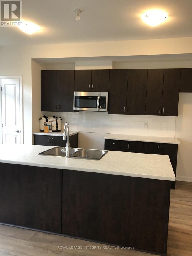 Building Photo - 130 Maynooth Ct