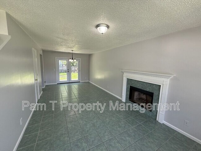 Foto del edificio - 105 Laurelwood Dr