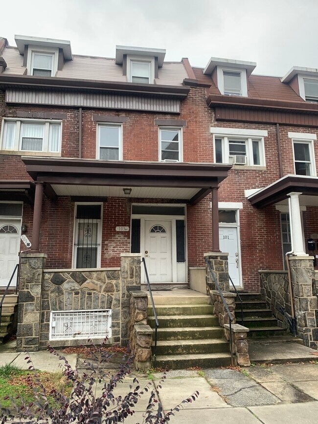 Building Photo - 101 E 33rd St