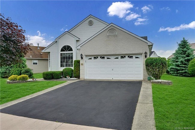 Building Photo - 11 Winterton Dr