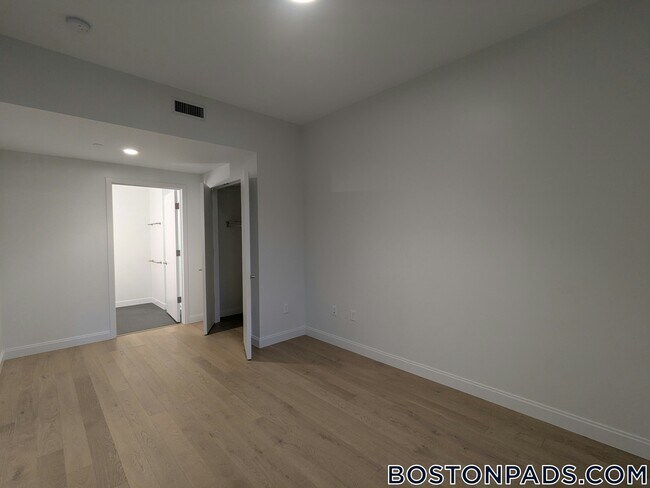 Foto del edificio - 55 Brighton Ave