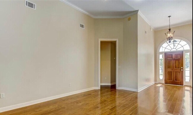 Foto del edificio - 207 Oak Branch Ct