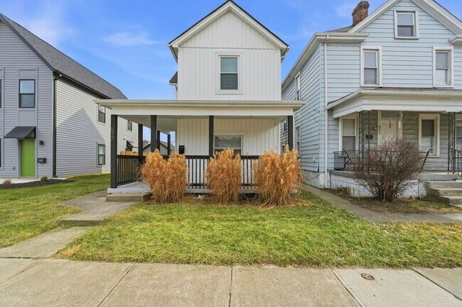 Foto del edificio - 522 Kelton Ave