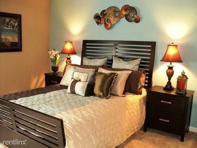 Foto del edificio - 3475 Pleasant Brook Village Ln