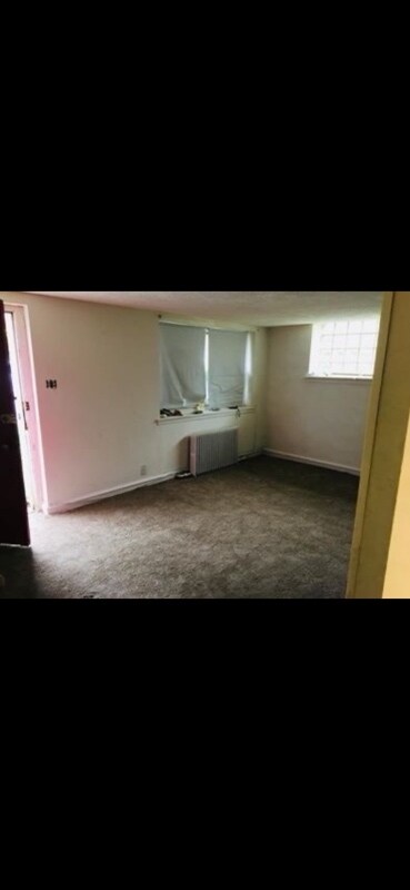 Building Photo - 500 N Pleasant Pl