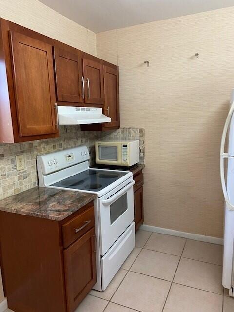 Foto del edificio - 140 NW 70th St