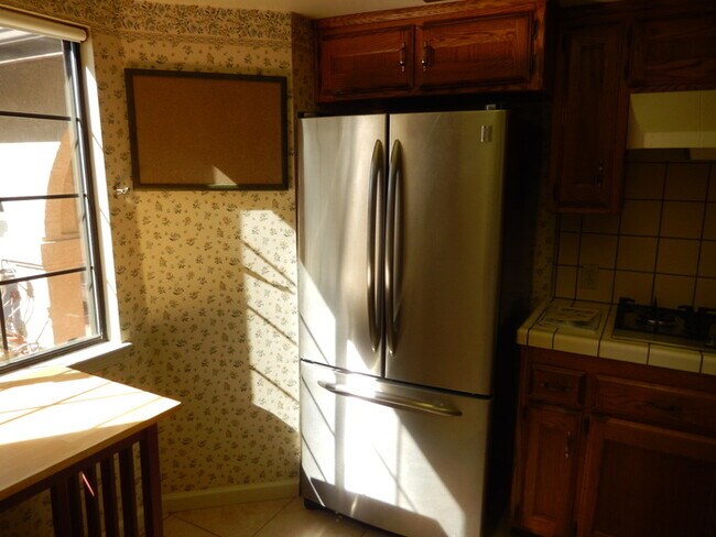 Building Photo - 932 San Adriano Ct