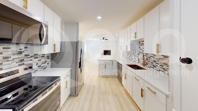 Building Photo - 5409 Ledgestone Dr