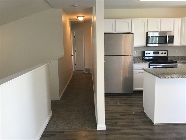 Building Photo - 2861 W 2175 S