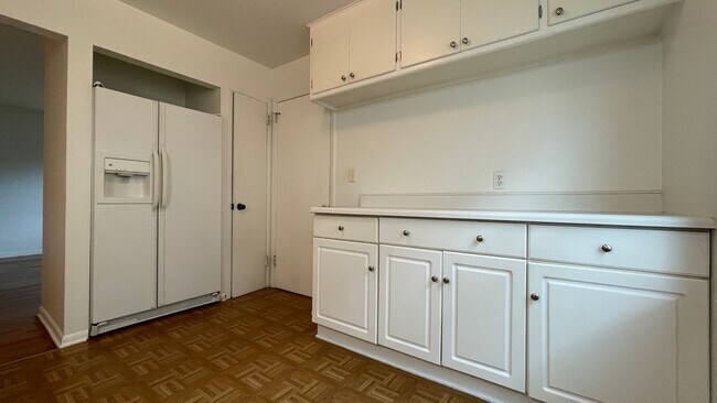 Foto del edificio - 84th Street  3531-3533