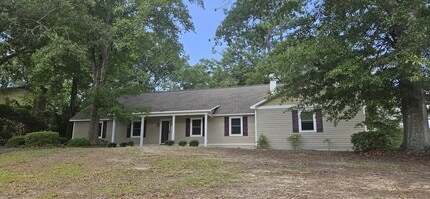 Building Photo - 1117 Appian Way
