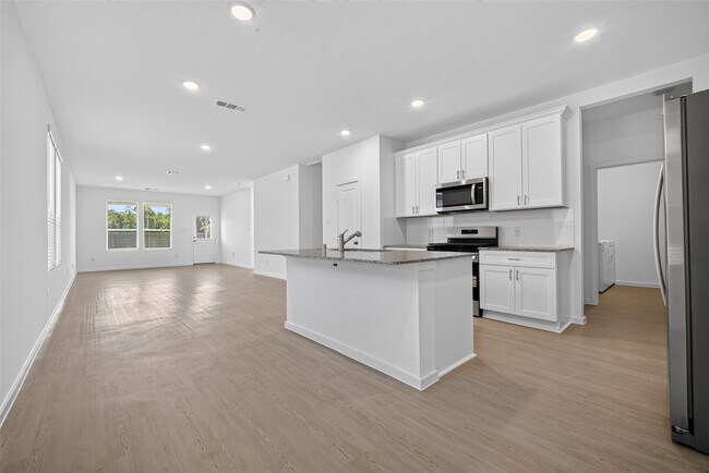 Building Photo - 24657 Monarch Forest Dr