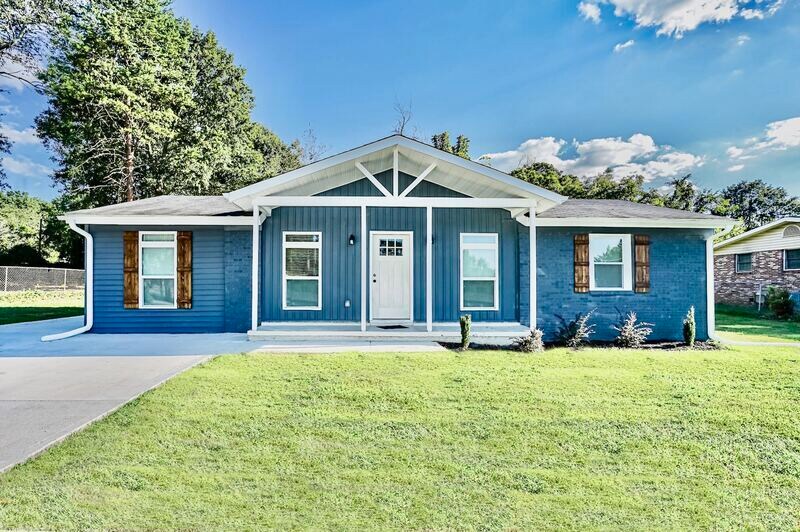 17 Gantt Dr, Greenville, SC 29605 House Rental in Greenville, SC