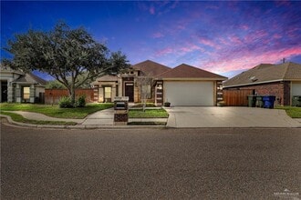 Building Photo - 21 Rio Blanco St