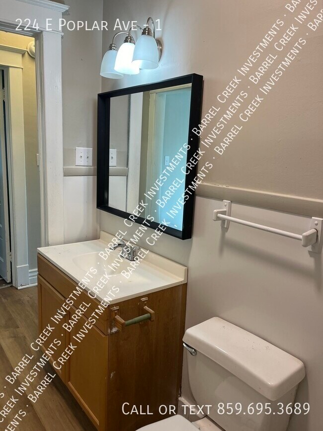 Building Photo - 2-bed 1-Bath