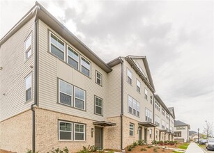 Building Photo - 3955 Allegretto Cir