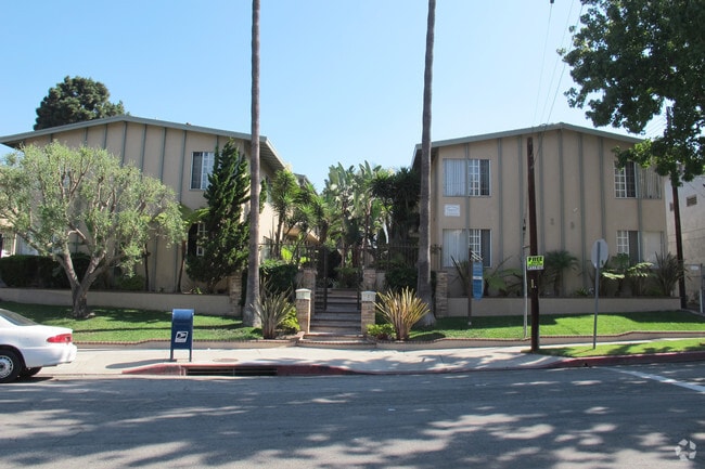 Glenway Cory - 839-845 Glenway Drive