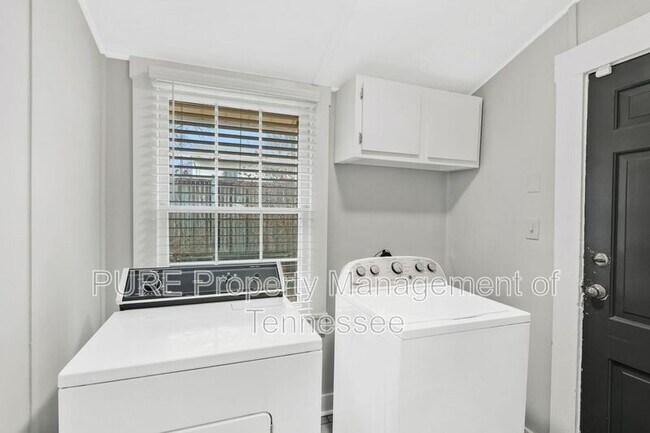 Foto del edificio - 404 Jones St