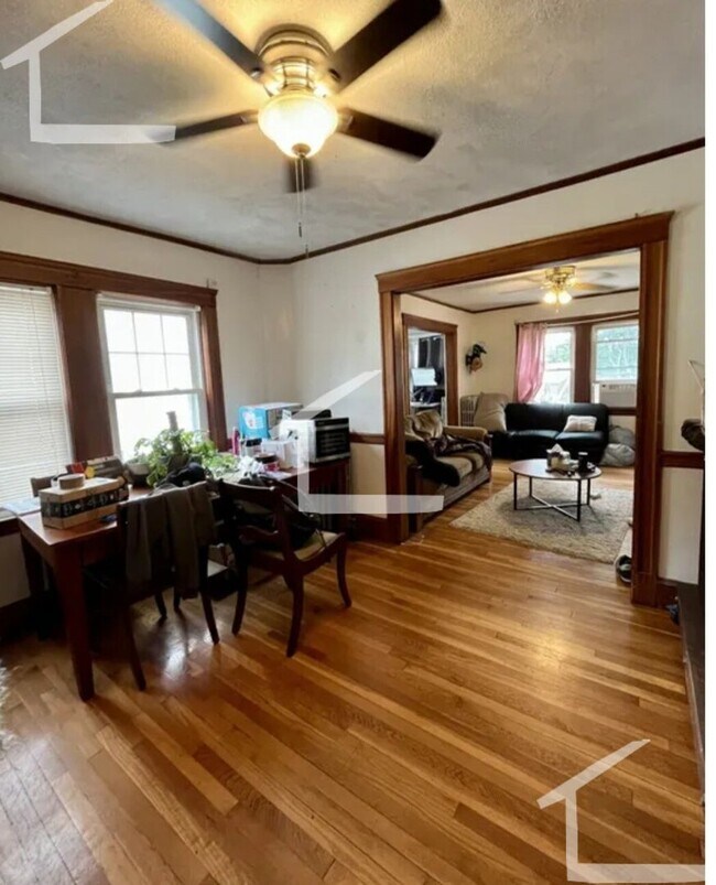 Foto del edificio - 13 Perthshire Rd