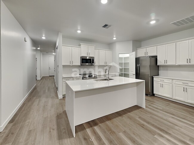 Foto del edificio - 2120 W Alicia Dr