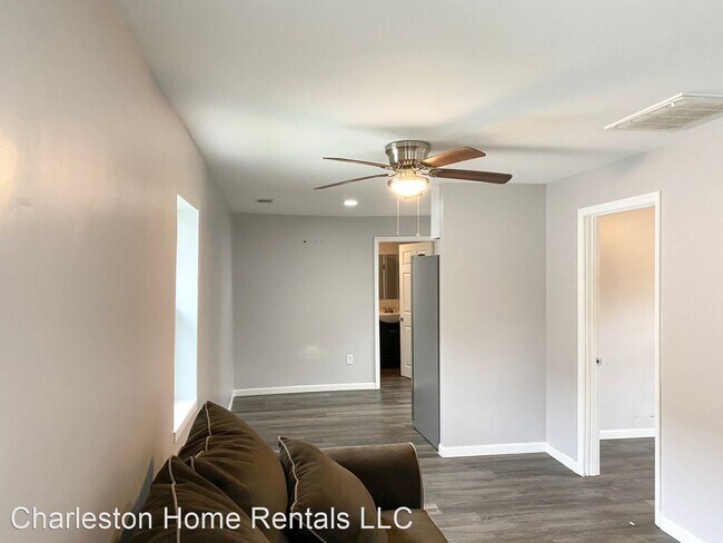 Building Photo - 2 br, 1 bath House - 1125 Armstrong Ave