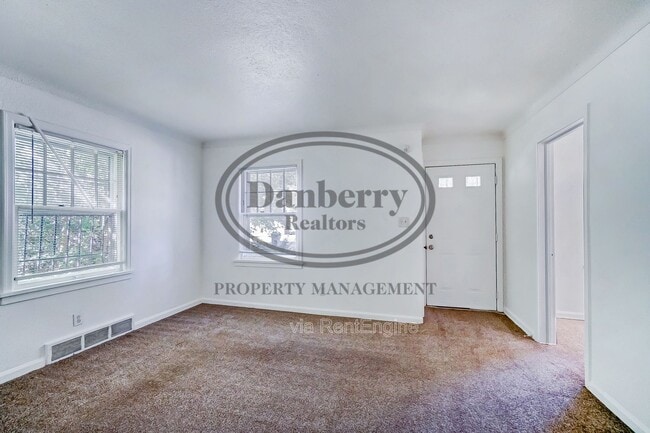 Building Photo - 1132 Brookley Blvd