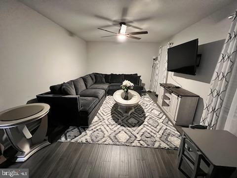 Foto principal - 6436 Dawes Dr