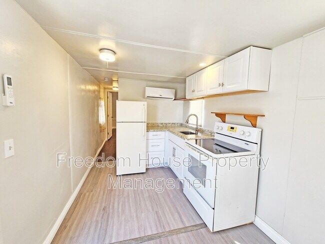 Foto del edificio - 2220 W Bell Vista Ave