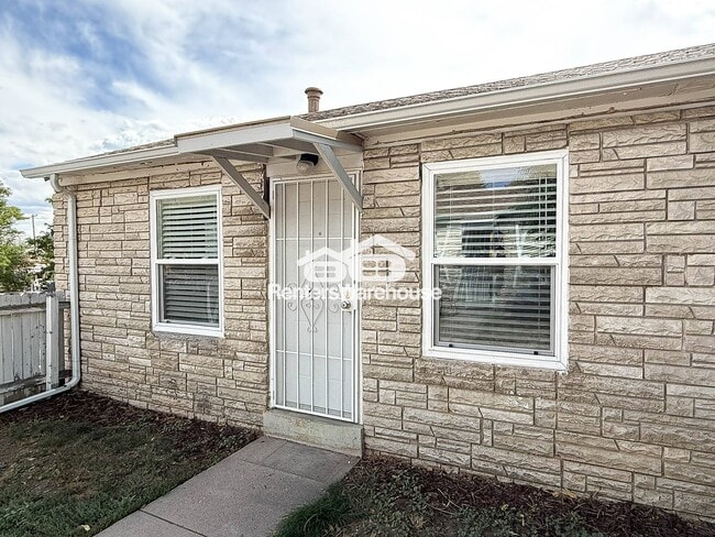 Building Photo - 3671 S Knox Ct