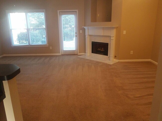 Foto del edificio - Acworth Town Home